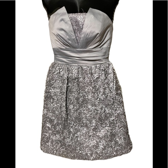 XOXO Dresses & Skirts - Stunning XOXO Formal Dress Size 9